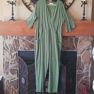 Nikki Poulos plus size jumper